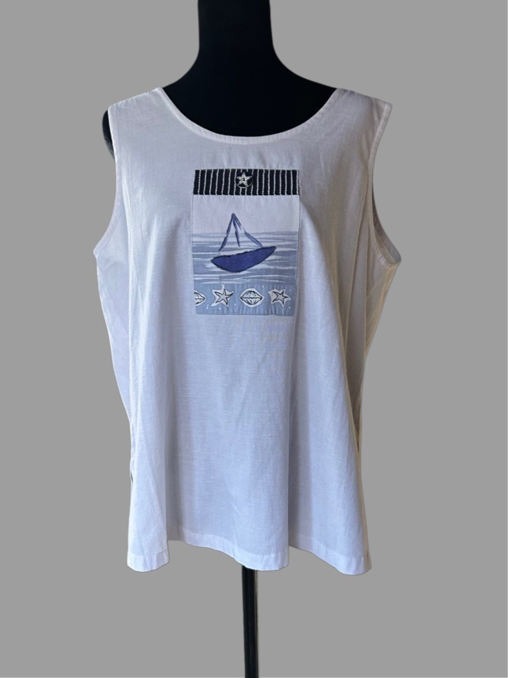 Usindo Linen Blend Nautical-Themed Tank w/Starfish Button, Sailboat & shells
